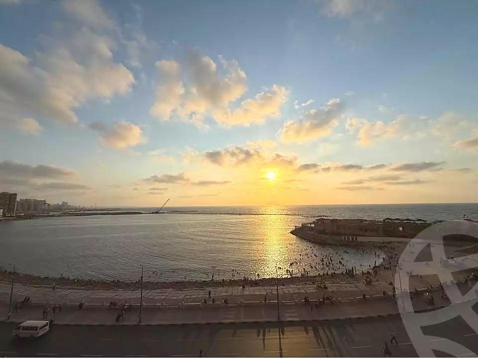 https://aqarmap.com.eg/ar/listing/7321151-for-sale-alexandria-sydy-bshr-sydy-bshr-bhry