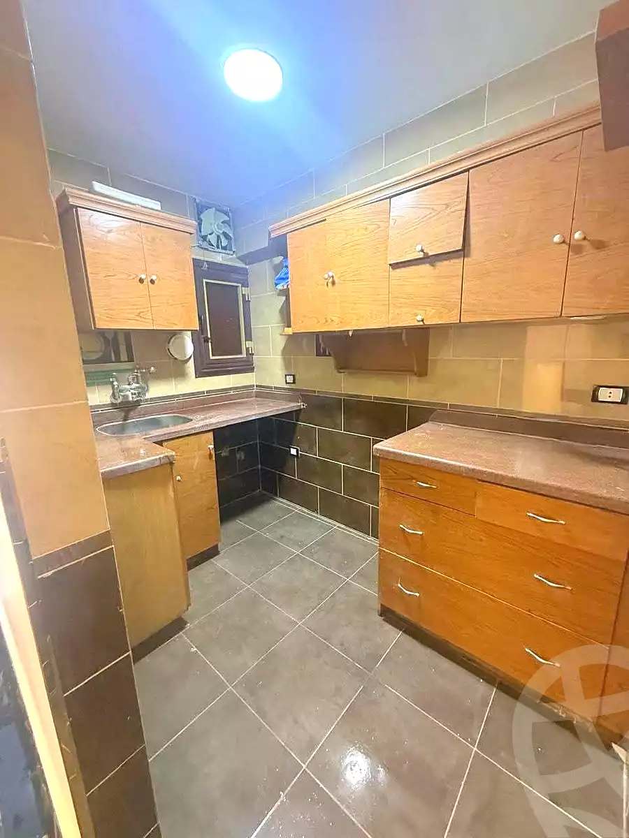 https://aqarmap.com.eg/en/listing/7321152-for-sale-alexandria-sydy-bshr-sydy-bshr-bhry-street-16