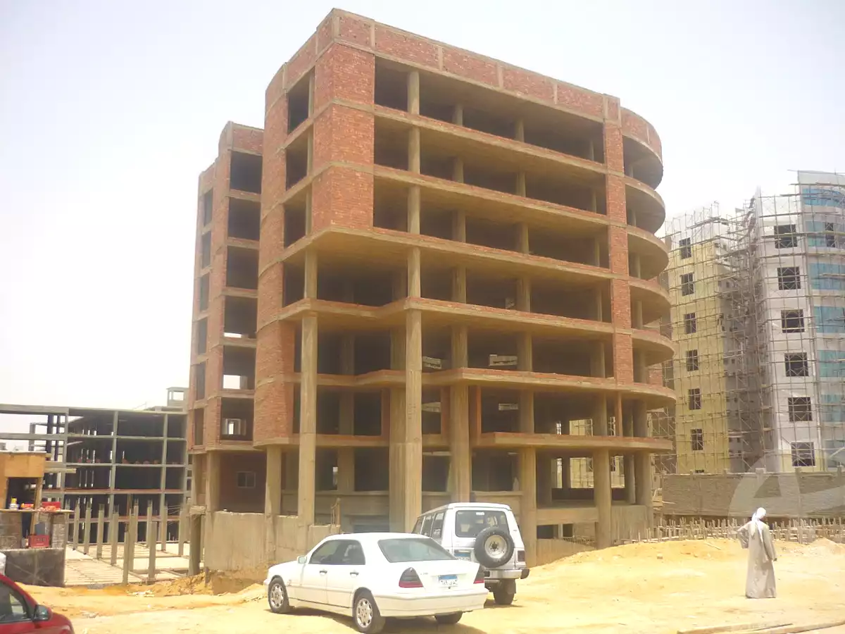 https://aqarmap.com.eg/ar/listing/7321159-for-sale-cairo-new-cairo-first-sector