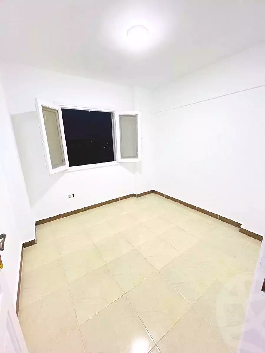 https://aqarmap.com.eg/en/listing/7321430-for-sale-alexandria-al-agamy-shataa-el-nakheel