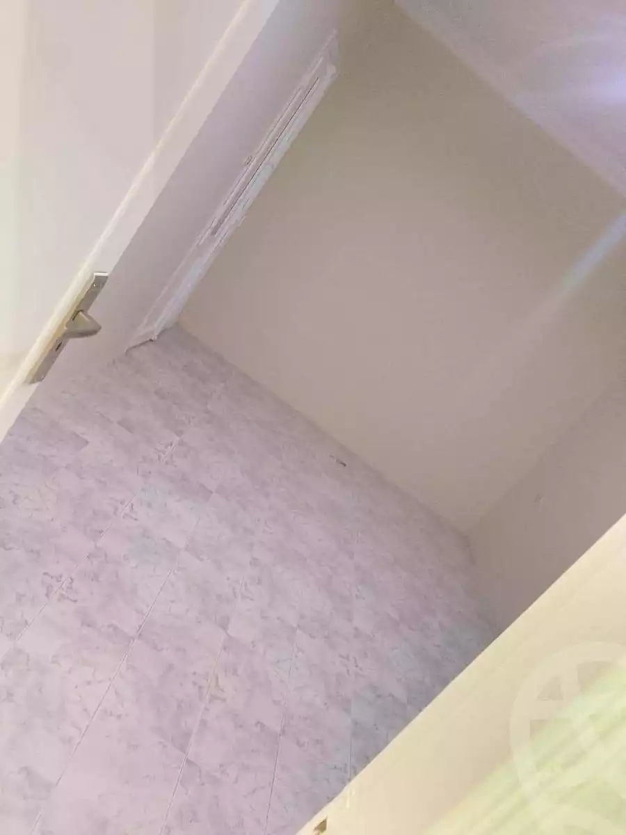 https://aqarmap.com.eg/en/listing/7321589-for-sale-cairo-helwan-helwan-el-sharkeya-thabit-basha-st