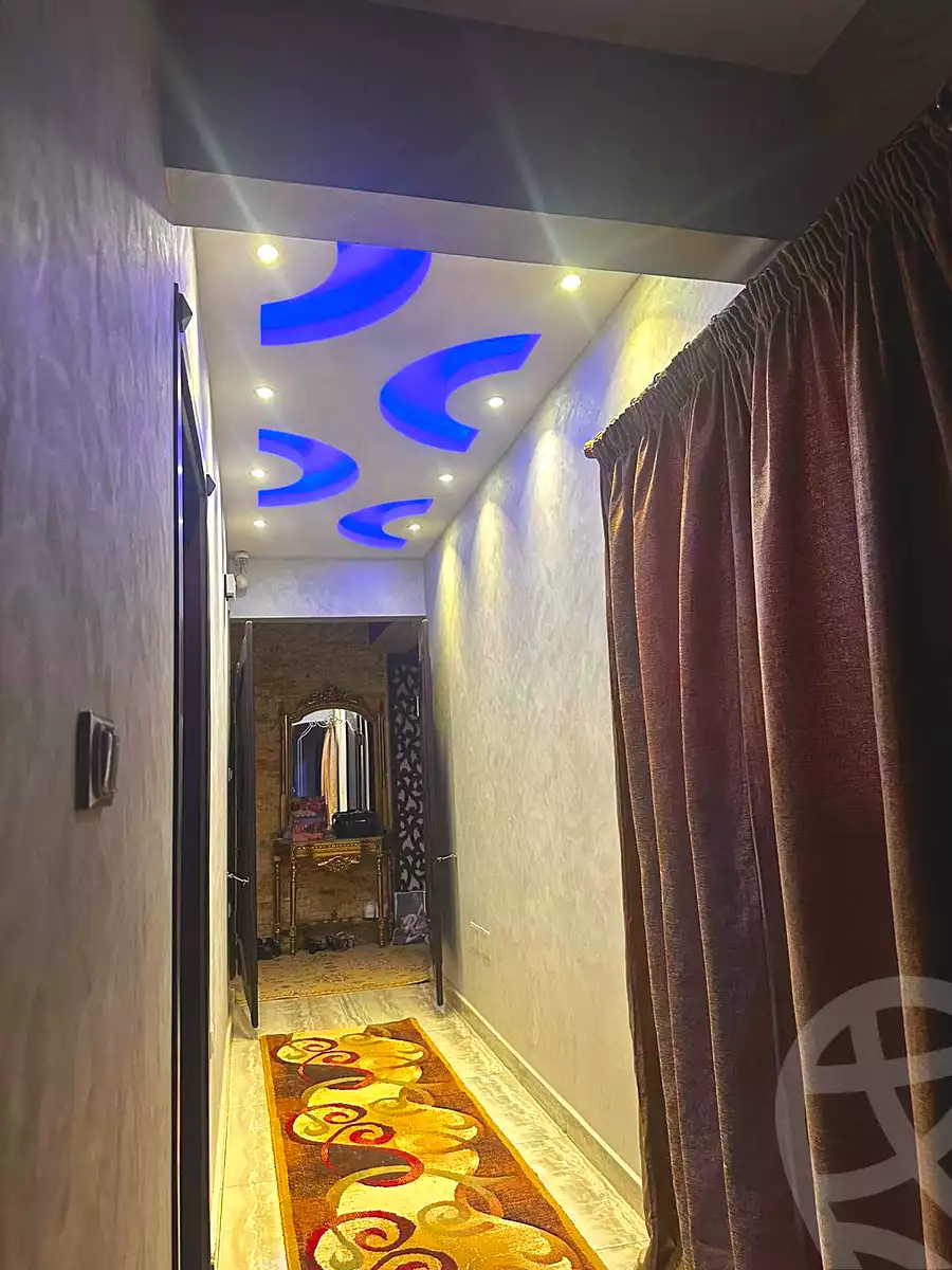 https://aqarmap.com.eg/en/listing/7321661-for-sale-cairo-helwan-helwan-el-sharkeya-heidar-st