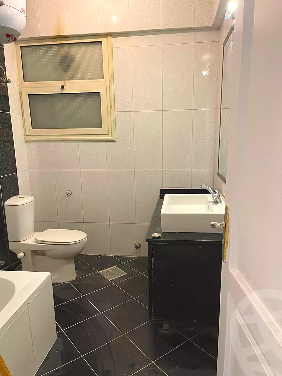 https://aqarmap.com.eg/en/listing/7321905-for-sale-cairo-6th-of-october-el-ahyaa-neighborhood-2nd
