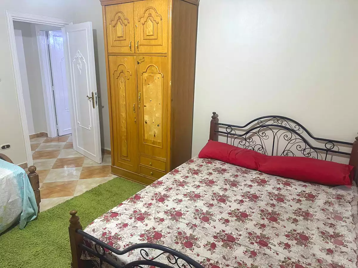 https://aqarmap.com.eg/ar/listing/7321982-for-rent-cairo-6th-of-october-el-ahyaa-neighborhood-1st-third-neighborhood