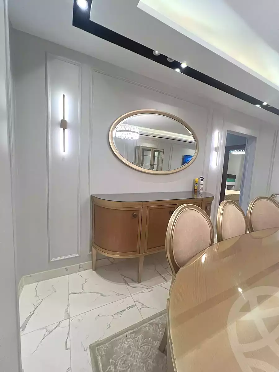 https://aqarmap.com.eg/ar/listing/7321962-for-rent-cairo-el-sheikh-zayed-city-el-hay-el-hady-ashaer-area-2-street-10