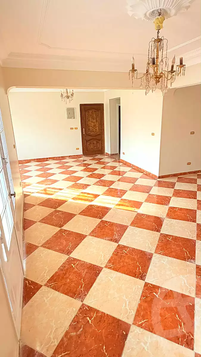 https://aqarmap.com.eg/ar/listing/7321981-for-sale-cairo-6th-of-october-el-ahyaa-neighborhood-2nd-divided-from-al-kafrawei-st