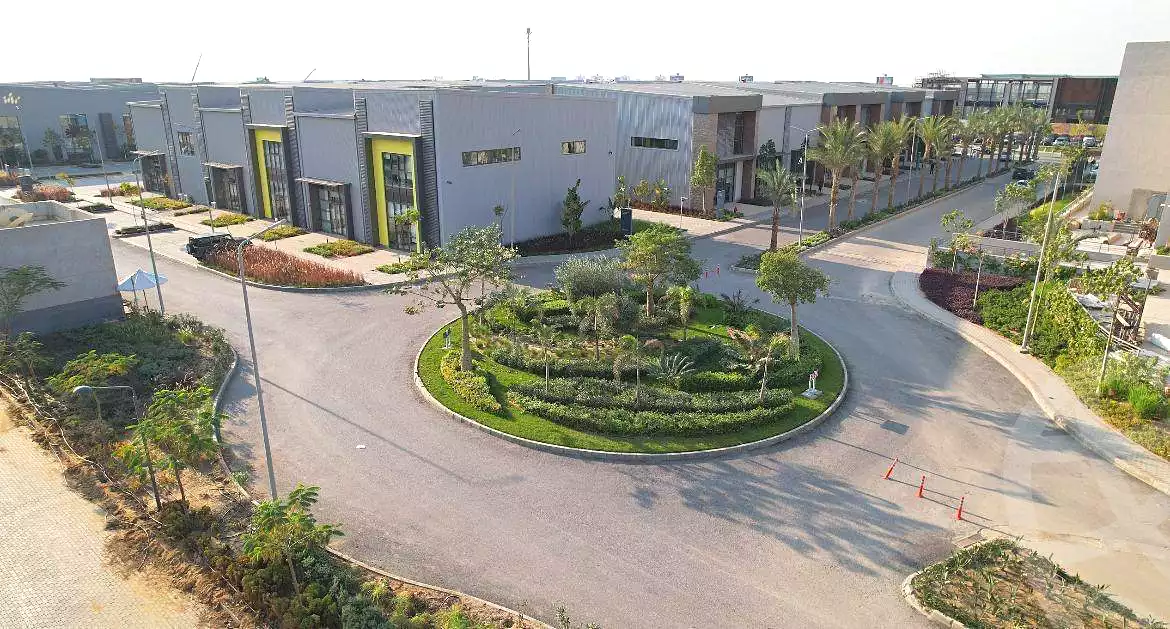 https://aqarmap.com.eg/en/listing/7322152-for-sale-cairo-new-cairo-compounds-district-5-the-plateau-district-5