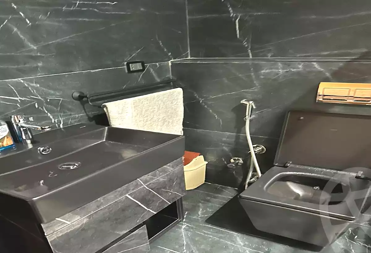 https://aqarmap.com.eg/ar/listing/7322291-for-sale-cairo-new-cairo-lmstqbl-syty-compounds-green-square