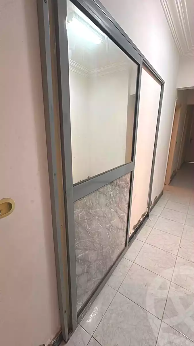 https://aqarmap.com.eg/ar/listing/7322372-for-sale-cairo-6th-of-october-el-ahyaa-neighborhood-5th-street-31