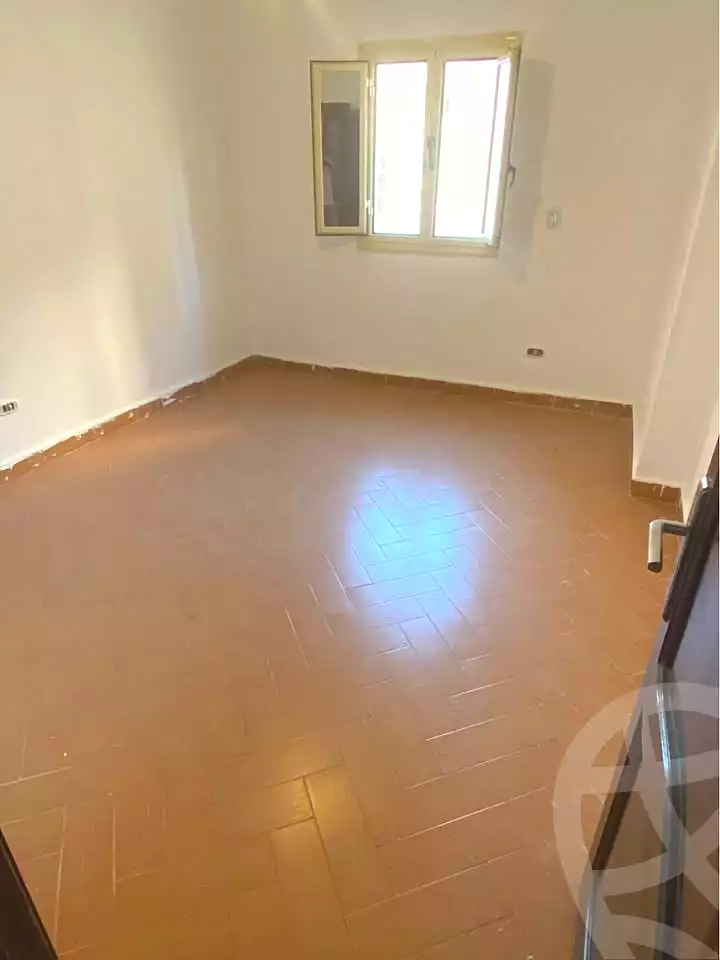 https://aqarmap.com.eg/en/listing/7322399-for-sale-alexandria-ganaklis-shr-bw-qyr-tryq-lhry