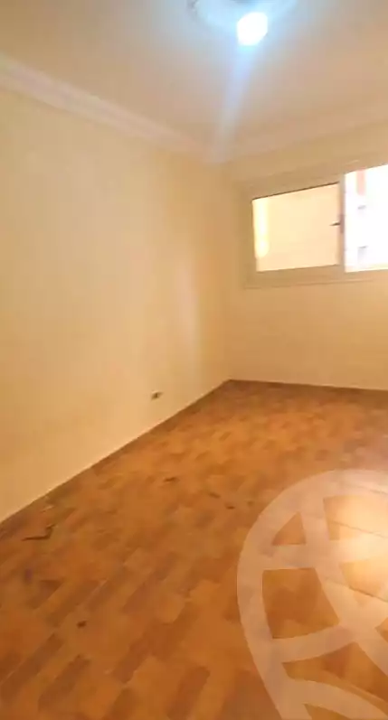 https://aqarmap.com.eg/en/listing/7322444-for-sale-alexandria-el-asafra-shr-45