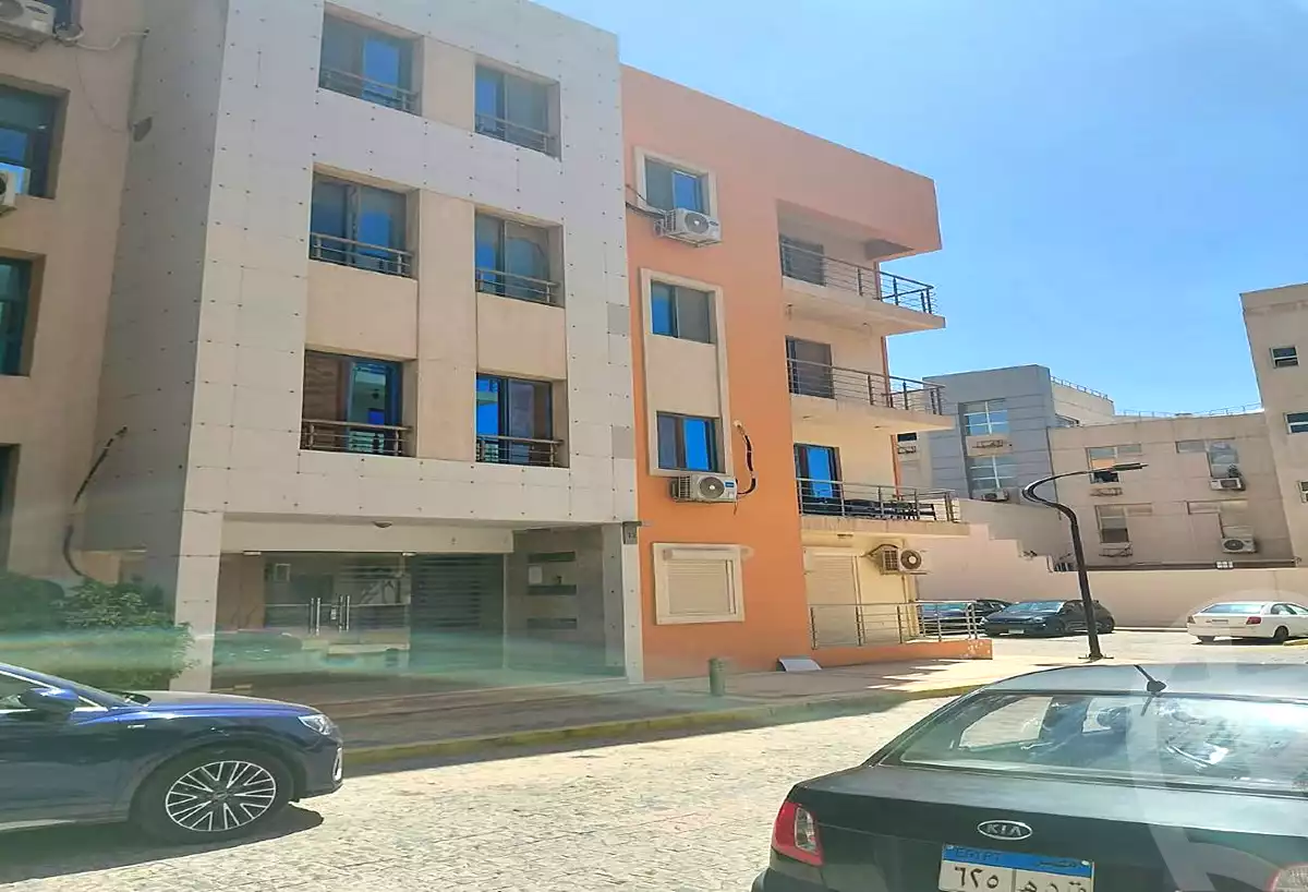 https://aqarmap.com.eg/ar/listing/7322465-for-sale-cairo-new-cairo-compounds-easy-life