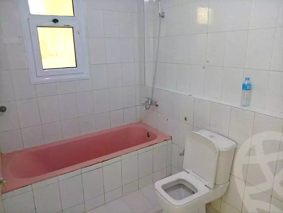 https://aqarmap.com.eg/ar/listing/7322486-for-rent-alexandria-al-agamy-bw-ywsf