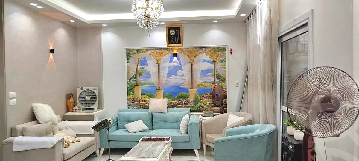 https://aqarmap.com.eg/ar/listing/7322540-for-sale-cairo-el-sheikh-zayed-city-compounds-el-khamayel