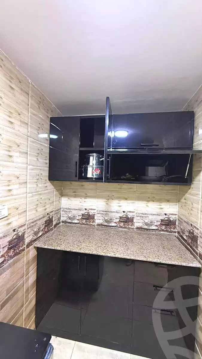 https://aqarmap.com.eg/ar/listing/7322572-for-rent-cairo-6th-of-october-el-ahyaa-neighborhood-1st-rich-bake-st