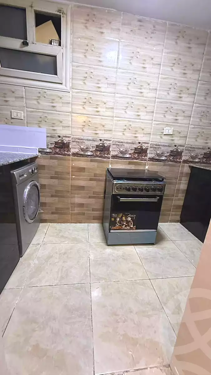 https://aqarmap.com.eg/ar/listing/7322572-for-rent-cairo-6th-of-october-el-ahyaa-neighborhood-1st-rich-bake-st