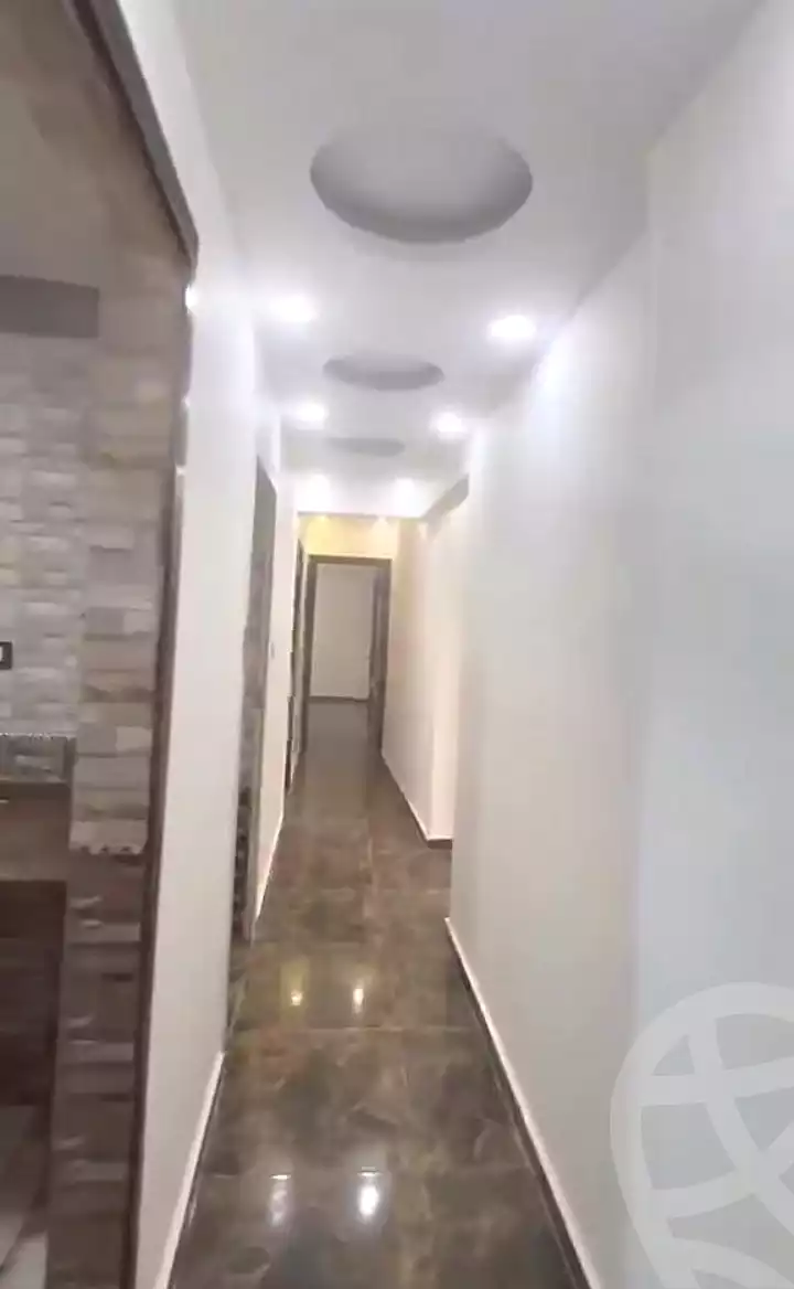 https://aqarmap.com.eg/en/listing/7322848-for-sale-alexandria-new-miami-street-10