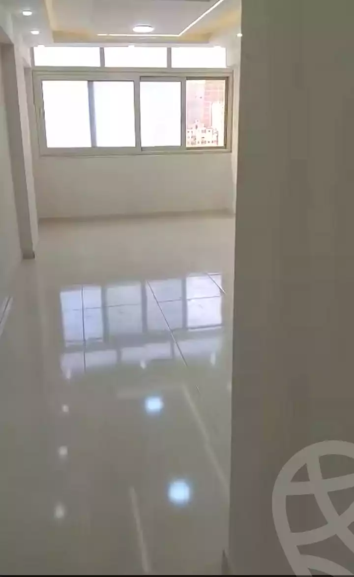 https://aqarmap.com.eg/en/listing/7322903-for-sale-alexandria-new-miami-eskot