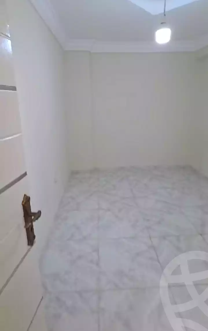 https://aqarmap.com.eg/ar/listing/7322952-for-sale-alexandria-new-miami-eskot
