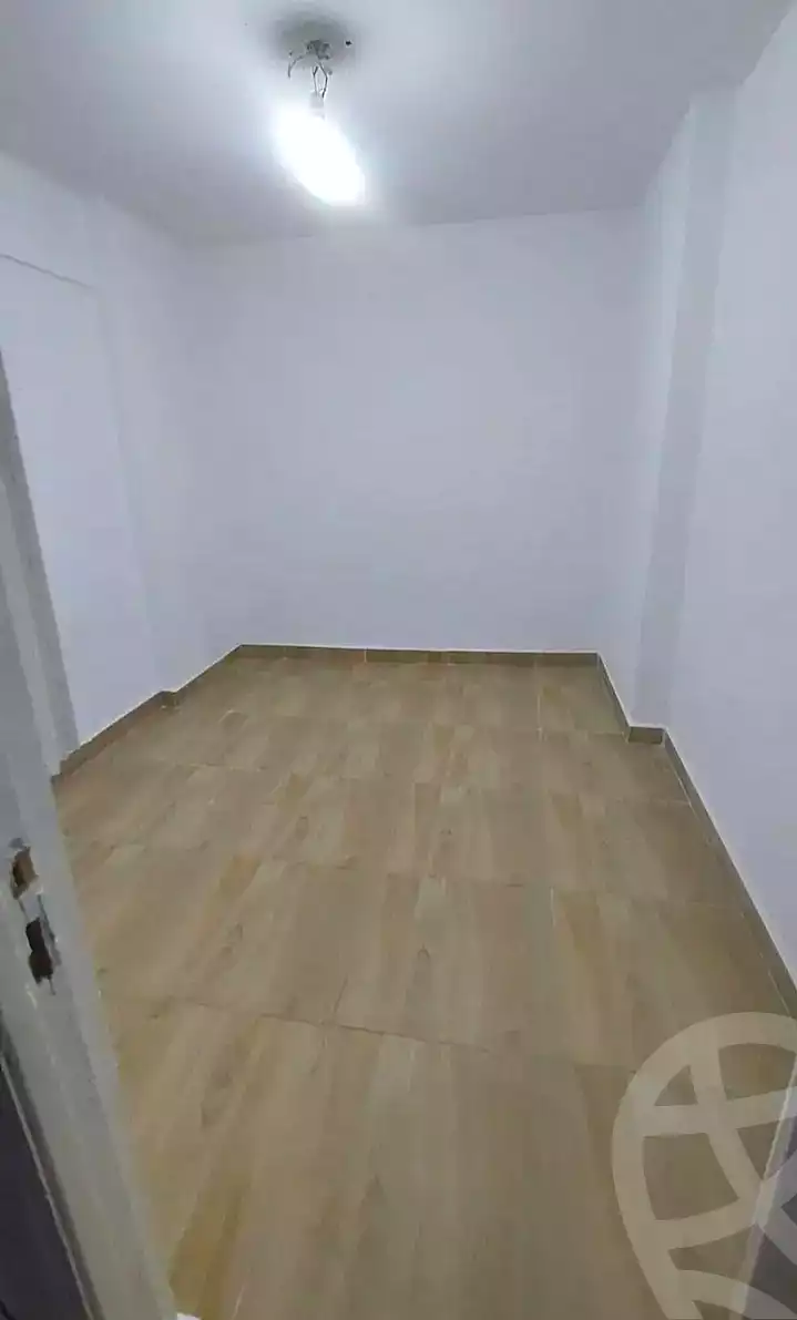 https://aqarmap.com.eg/ar/listing/7323164-for-rent-alexandria-sydy-bshr-sydy-bshr-bhry-shr-mhmwd-l-yswy