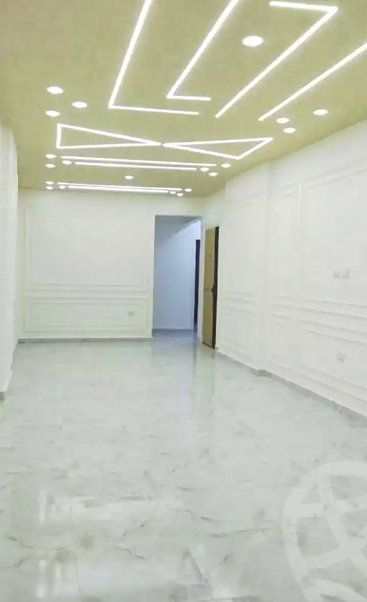 https://aqarmap.com.eg/ar/listing/7323290-for-sale-alexandria-el-asafra-shr-45