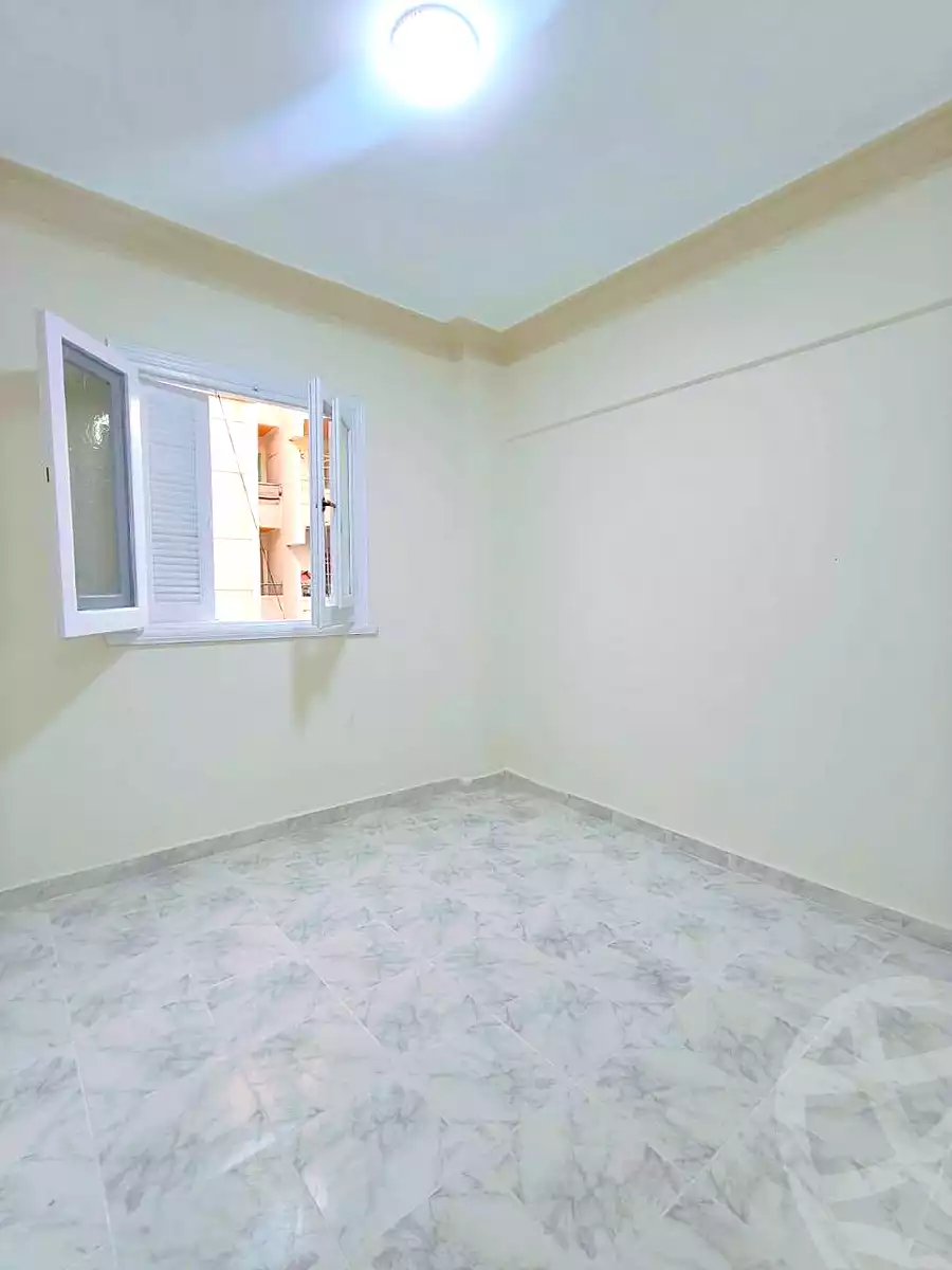 https://aqarmap.com.eg/en/listing/7323421-for-sale-alexandria-al-agamy-shataa-el-nakheel
