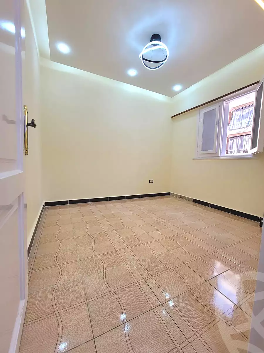 https://aqarmap.com.eg/ar/listing/7323491-for-sale-alexandria-al-agamy-shataa-el-nakheel
