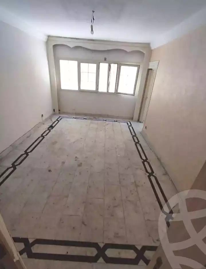 https://aqarmap.com.eg/ar/listing/7323761-for-sale-alexandria-lauran-shaarawy-st