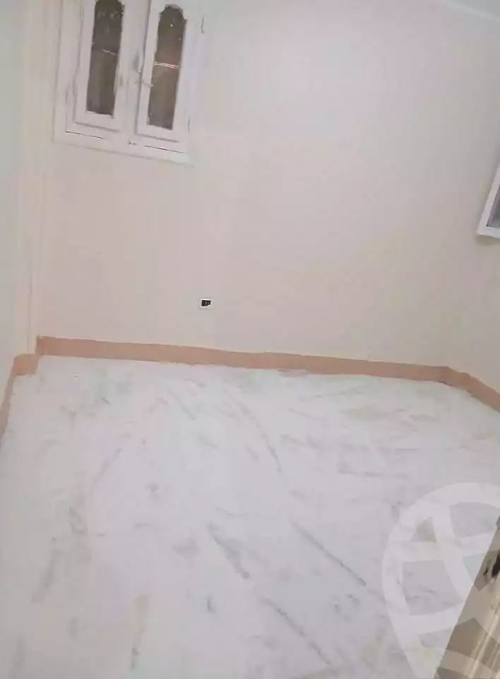 https://aqarmap.com.eg/ar/listing/7323853-for-rent-alexandria-miami