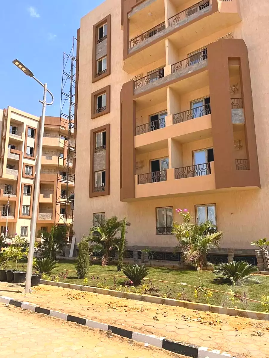 https://aqarmap.com.eg/ar/listing/7323926-for-sale-cairo-new-cairo-compounds-rinad-city-compound-housing-association