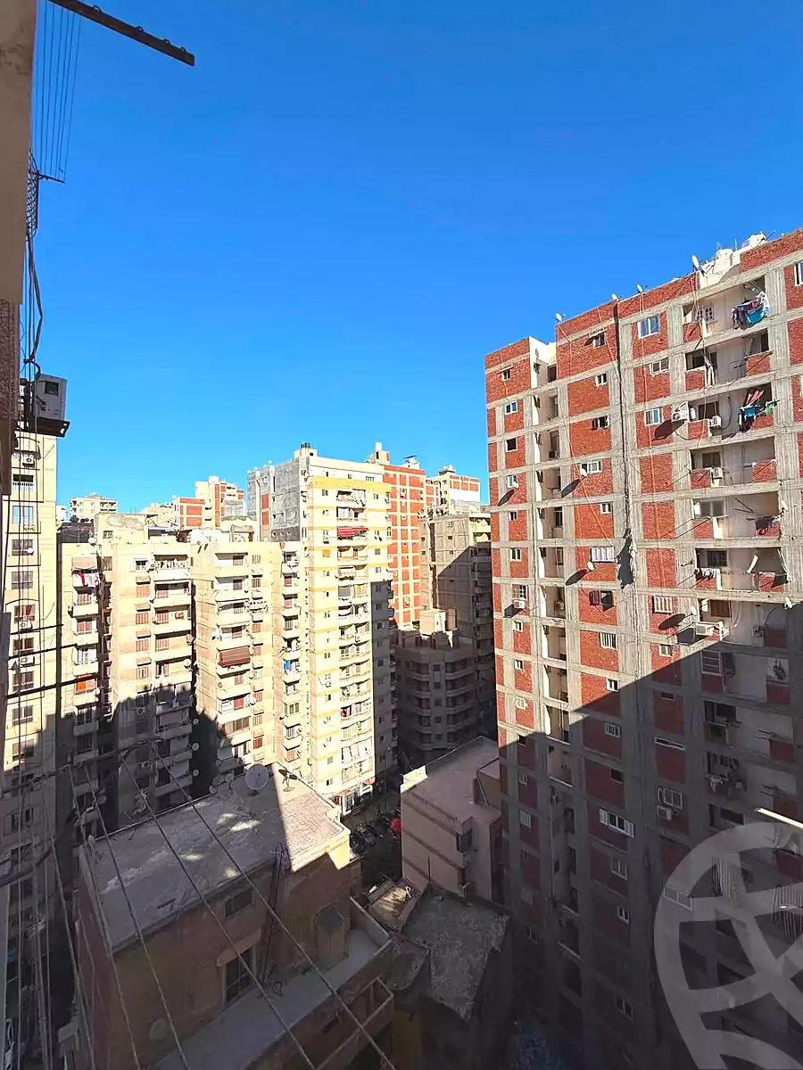 https://aqarmap.com.eg/ar/listing/7323958-for-sale-alexandria-sydy-bshr-sydy-bshr-bhry-gamal-abd-el-nasir-st