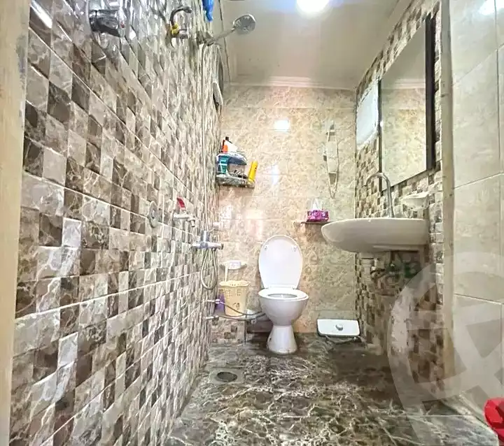 https://aqarmap.com.eg/en/listing/7324150-for-sale-alexandria-camp-cesar-el-gaish-rd