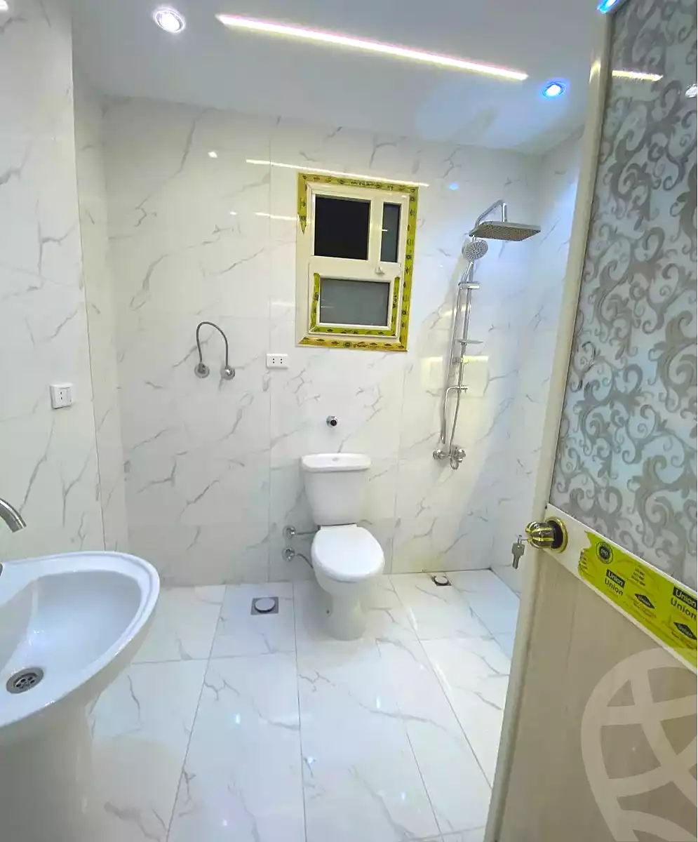 https://aqarmap.com.eg/ar/listing/7324216-for-sale-alexandria-sydy-bshr-sydy-bshr-bhry-shr-mhmwd-l-yswy