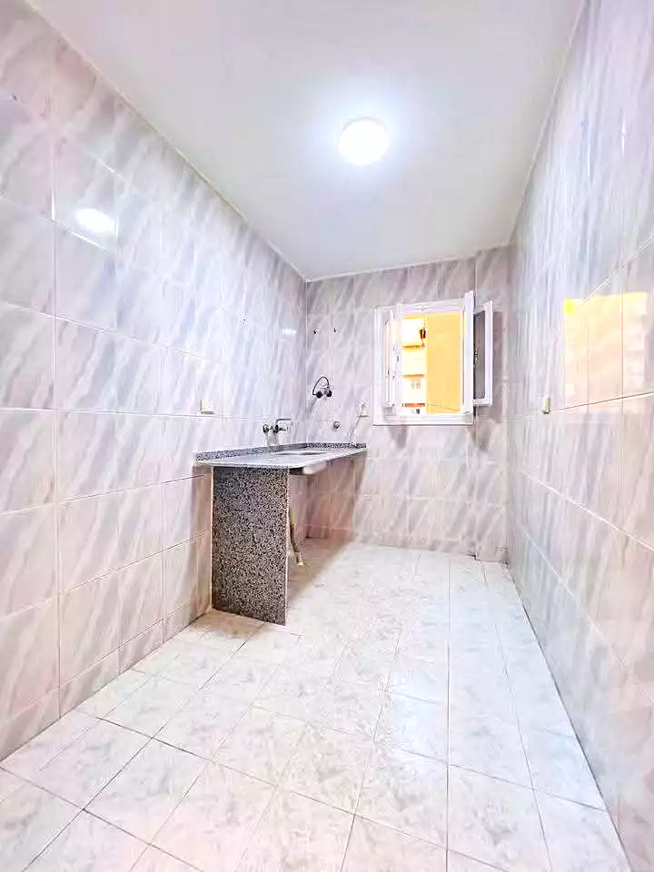 https://aqarmap.com.eg/ar/listing/7324393-for-sale-alexandria-al-agamy-shataa-el-nakheel