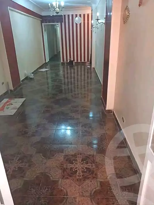 https://aqarmap.com.eg/en/listing/7325668-for-sale-alexandria-moharram-bey-othman-galal-st