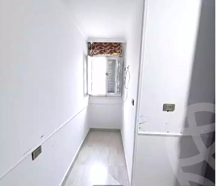 https://aqarmap.com.eg/ar/listing/7325719-for-sale-alexandria-al-agamy-lbytsh-qased-kareem-st