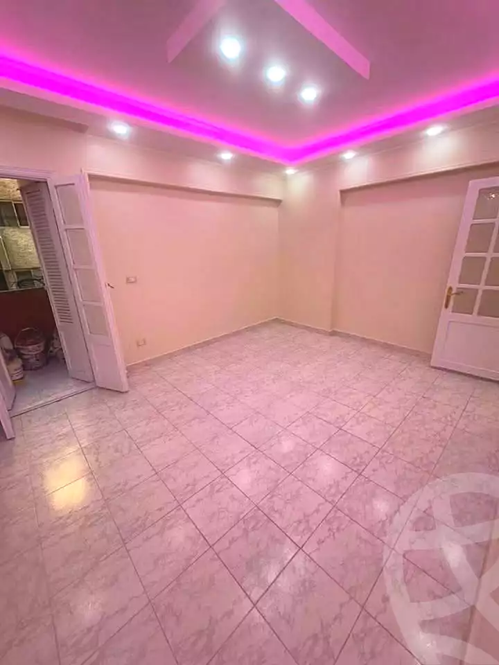 https://aqarmap.com.eg/ar/listing/7326308-for-sale-alexandria-sydy-bshr-sydy-bshr-bhry-shr-mhmwd-l-yswy