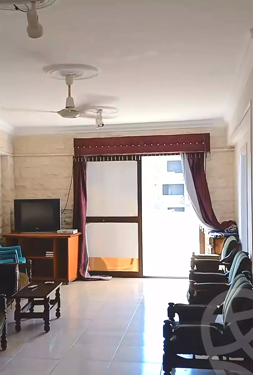 https://aqarmap.com.eg/en/listing/7327759-for-sale-alexandria-al-agamy-el-hanouvel-al-asdakaa-st