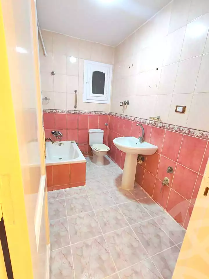 https://aqarmap.com.eg/ar/listing/7329144-for-sale-alexandria-al-agamy-shataa-el-nakheel
