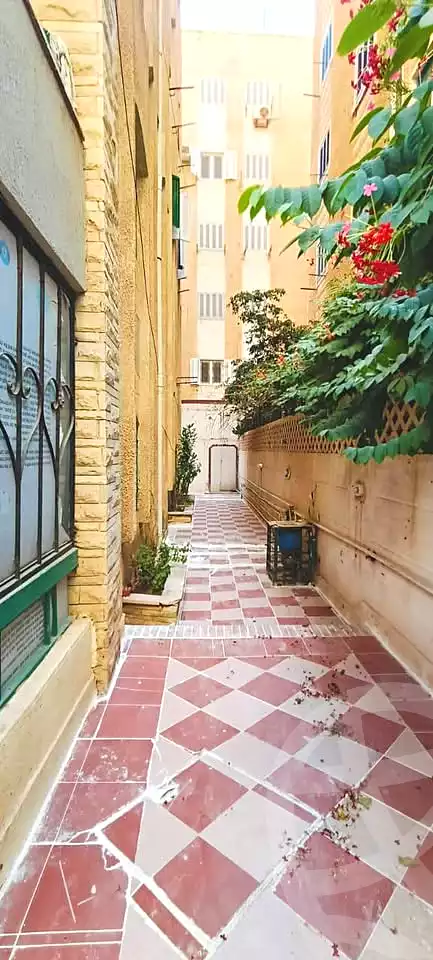 https://aqarmap.com.eg/ar/listing/7329158-for-sale-alexandria-al-agamy-shataa-el-nakheel