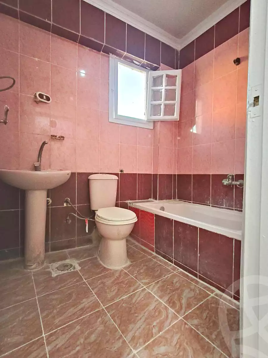 https://aqarmap.com.eg/en/listing/7329231-for-sale-alexandria-al-agamy-shataa-el-nakheel