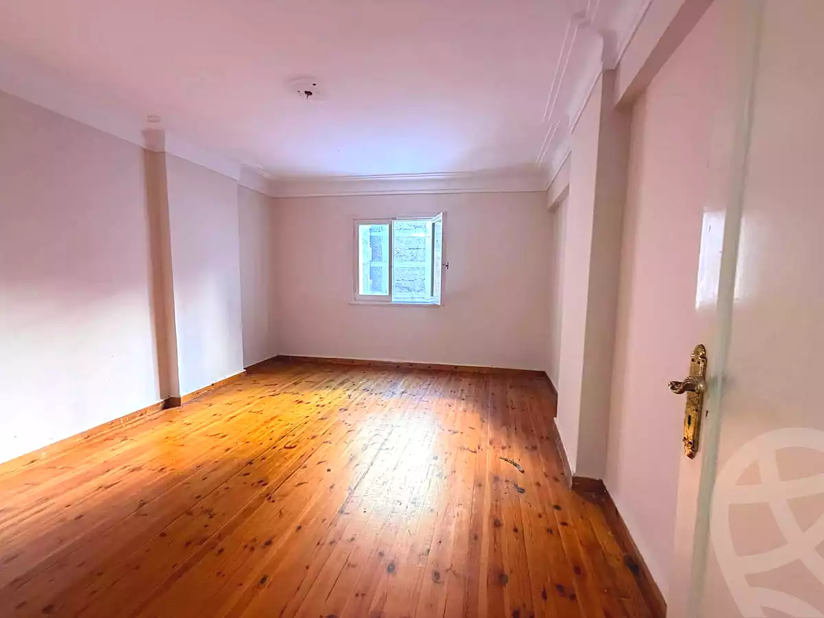 https://aqarmap.com.eg/en/listing/7329916-for-rent-alexandria-el-asafra-l-sfr-bhry