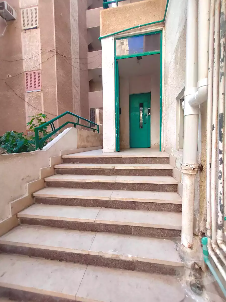 https://aqarmap.com.eg/en/listing/7330005-for-sale-alexandria-al-agamy-shataa-el-nakheel