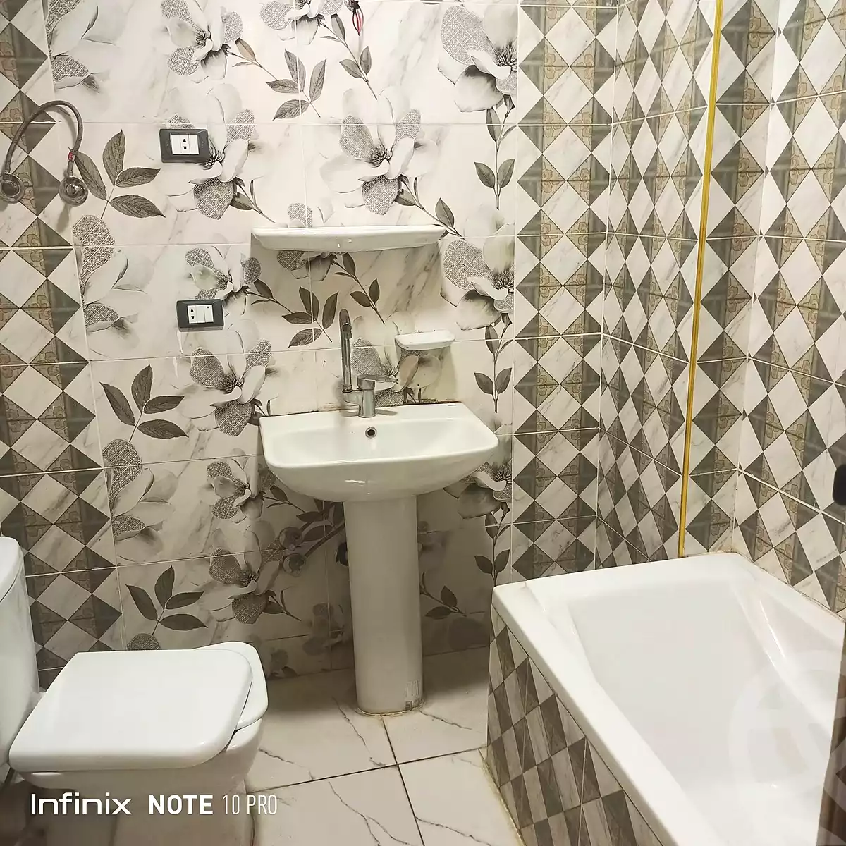 https://aqarmap.com.eg/en/listing/7330103-for-rent-cairo-helwan-hadayek-helwan