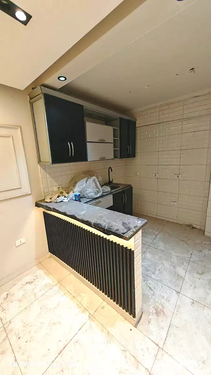 https://aqarmap.com.eg/ar/listing/7330125-for-sale-cairo-helwan-mostafa-fahmy-st