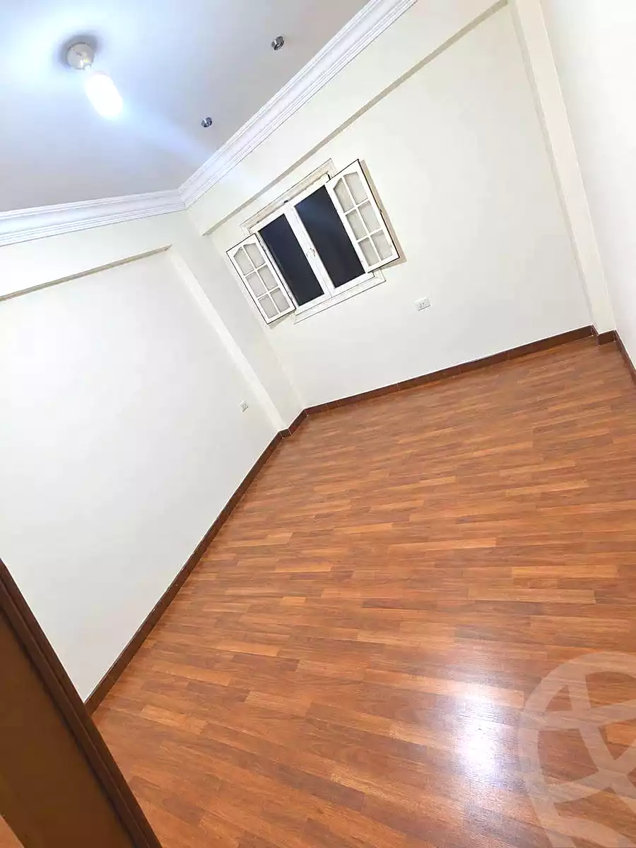 https://aqarmap.com.eg/en/listing/7330183-for-sale-alexandria-al-agamy-el-kilo-21