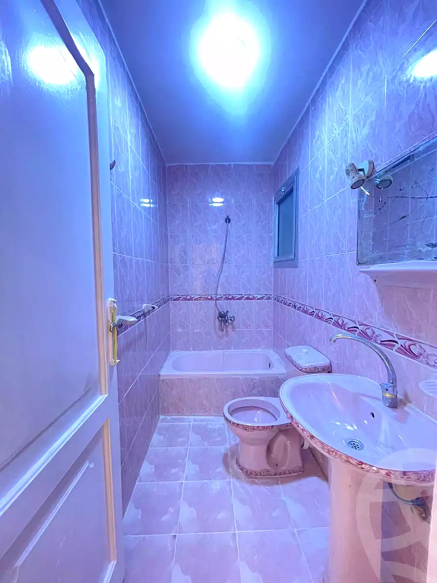 https://aqarmap.com.eg/en/listing/7330683-for-sale-alexandria-al-agamy-shataa-el-nakheel-street-2