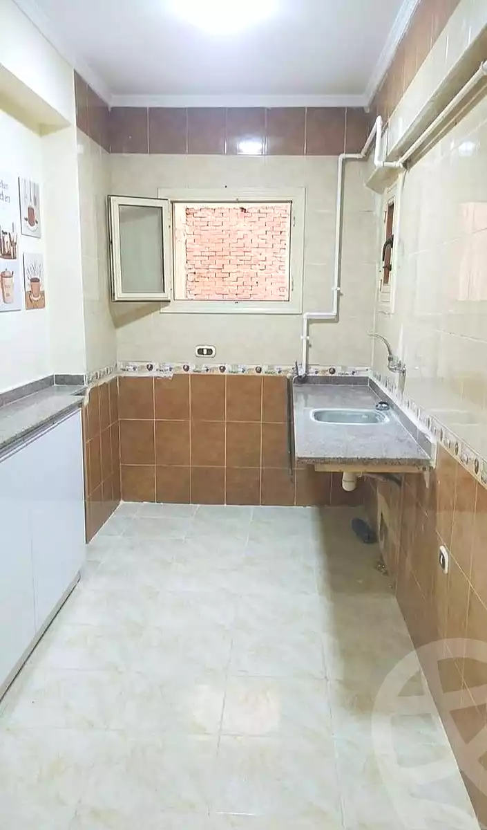 https://aqarmap.com.eg/en/listing/7330741-for-sale-alexandria-sydy-bshr-sydy-bshr-bhry-ali-hipa-st