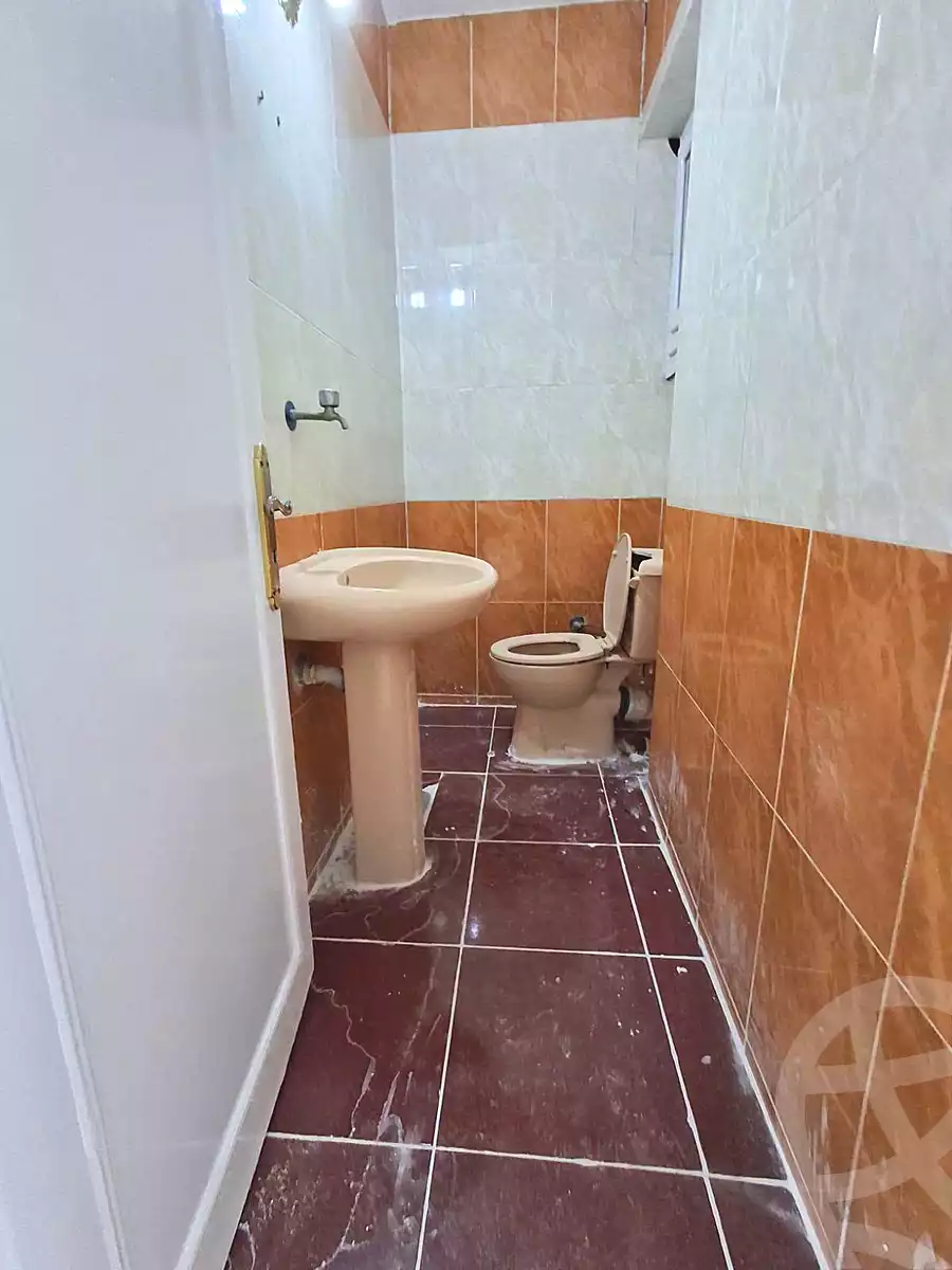 https://aqarmap.com.eg/ar/listing/7330804-for-sale-alexandria-al-agamy-shataa-el-nakheel