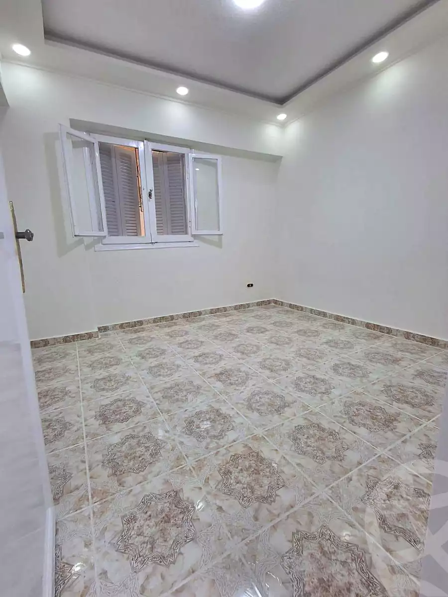 https://aqarmap.com.eg/ar/listing/7330804-for-sale-alexandria-al-agamy-shataa-el-nakheel